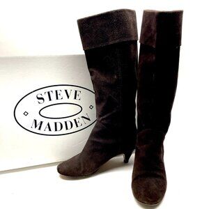 Suede boots no zippers